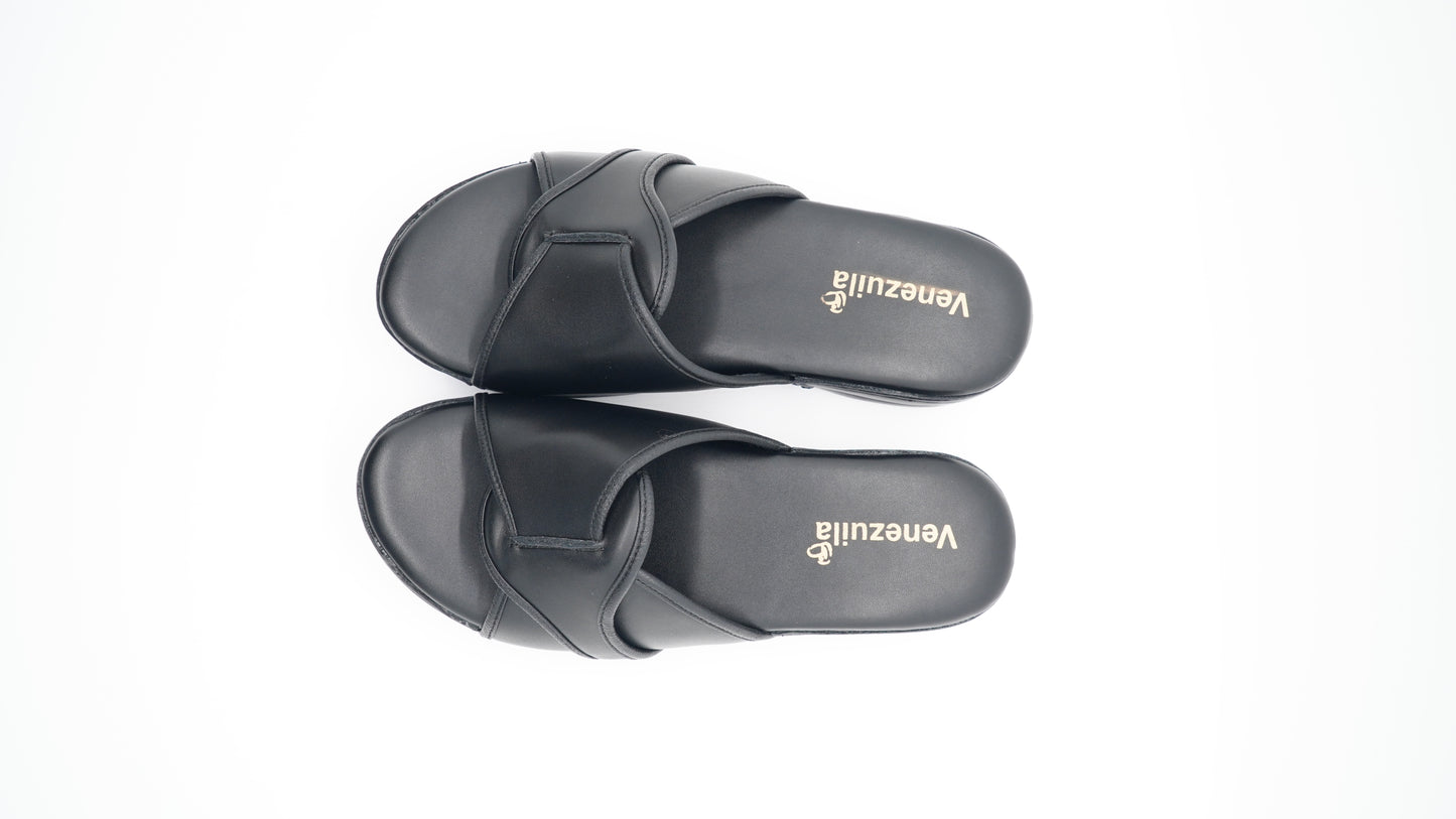 صندلة طبية عصرية تجمع بين الأناقة والعناية بالقدم(Noir)